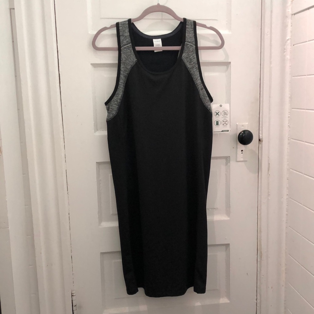 LL Bean PowerFlow Dress With Built in Bra Classic Black Size Large